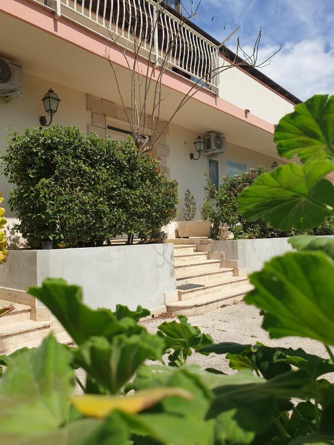 Villa Francesca ลิกาตา ภายนอก รูปภาพ